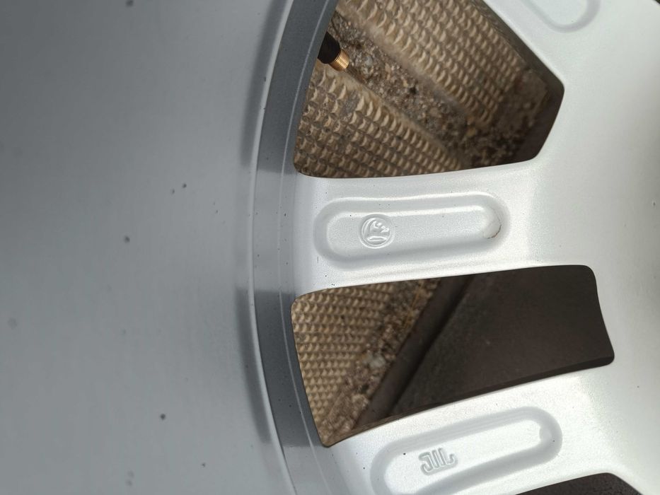 ОРИГИНАЛНИ джанти 17 ' цола 5x112 SKODA / Шкода ЕТ45 7J 57,1