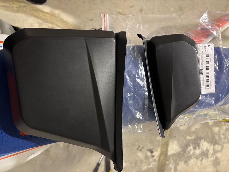 Черни протектори за резервоар на Ктм/хускварна