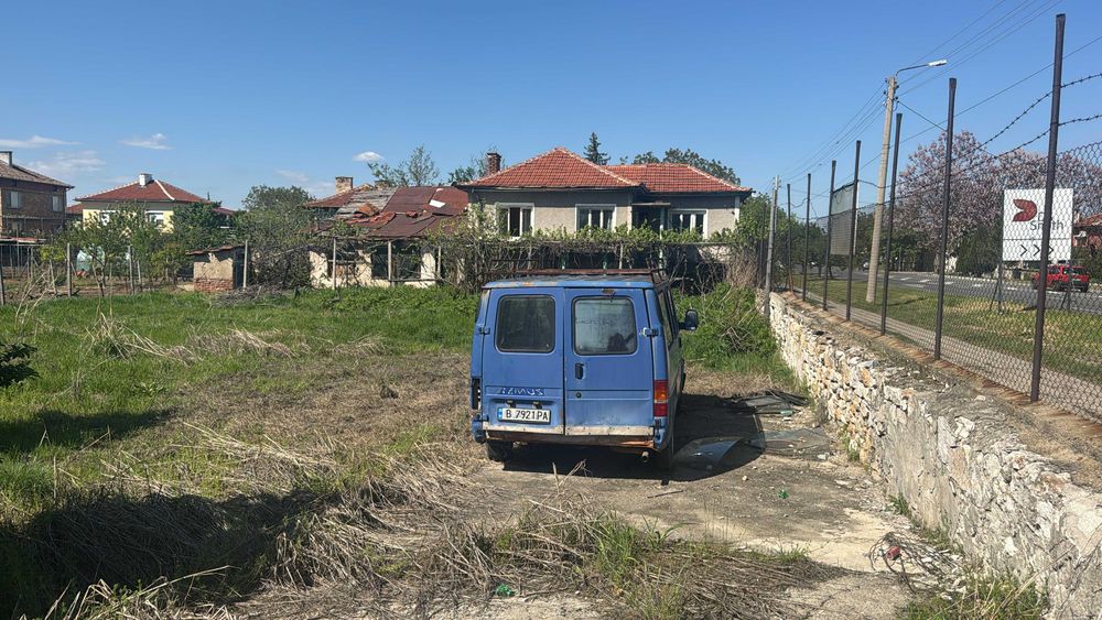 1/2 Идеална Част от Къща с Двор 420 кв.м. в с. Главиница, Пазарджик