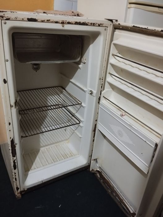  Xaladilnik sotiladi srochna ishlashi yaxshi