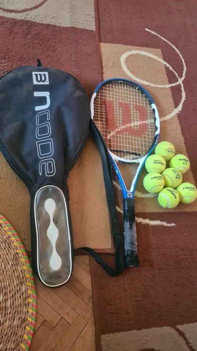 Racheta de tenis Wilson nFury Hybrid 110 cu husa si 7 mingi