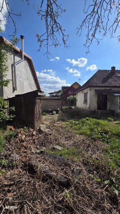 Teren cu casa demolabila– Str. Dariu Pop