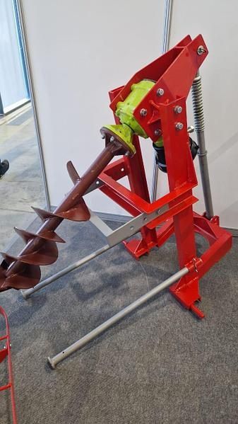 Ямобур (буроям)  Lisicki