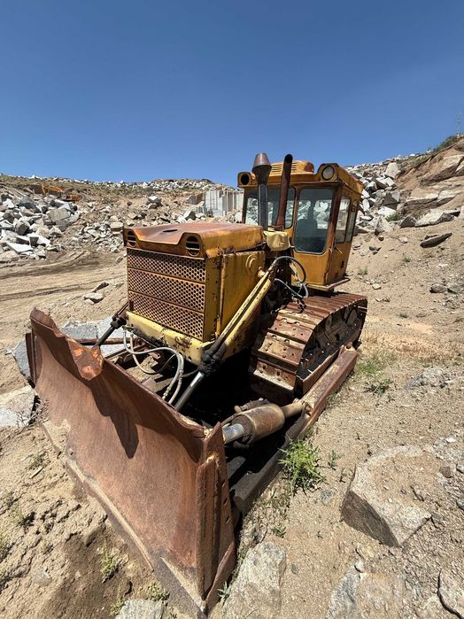 BULDOZER sotiladi, Булдозер продается