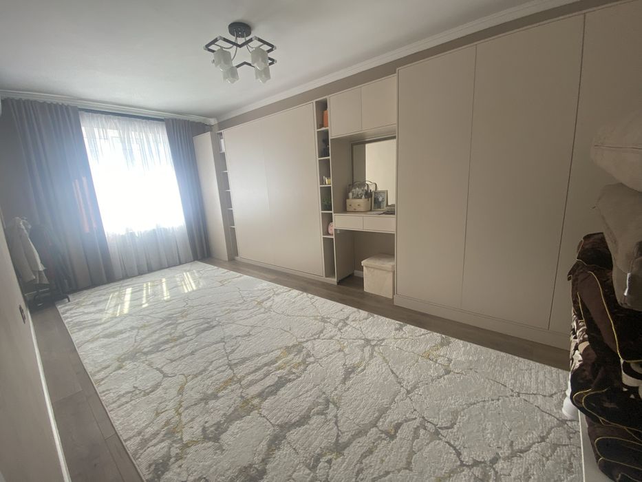 Продам 3 комнатную квартиру