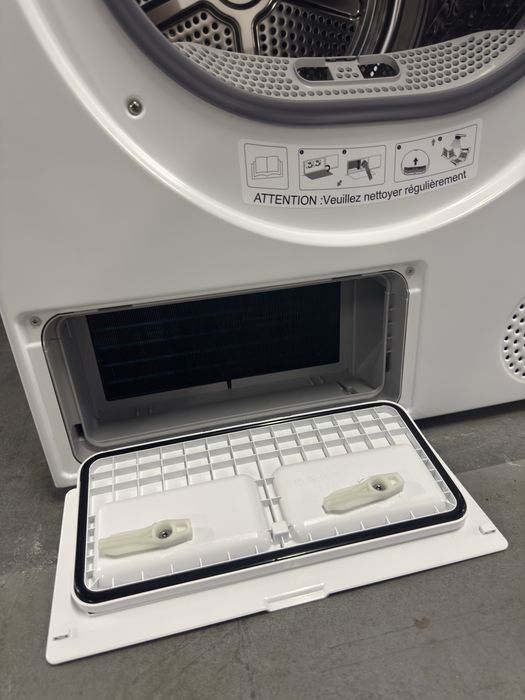 Uscător de rufe cu pompă de căldură 8kg  Lincoln PLSHH8CBN1