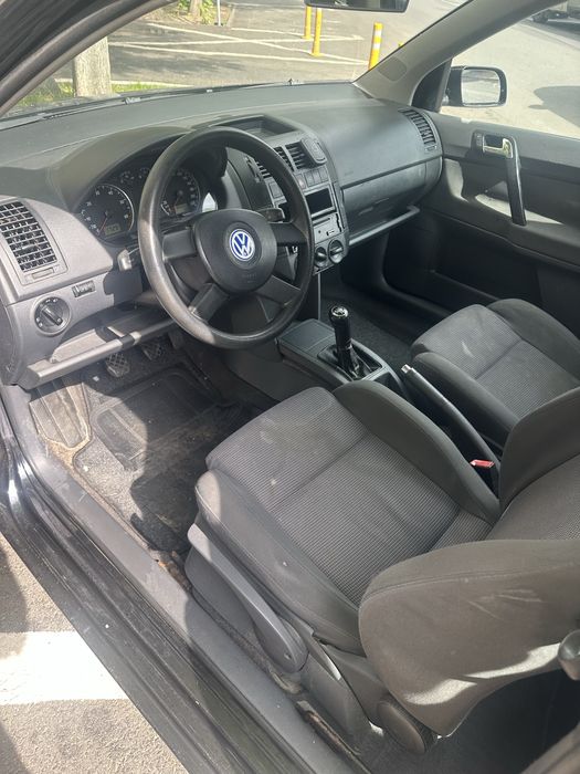 Volkswagen Polo 1.4 benzina, aer conditionat, geamuri electrice , 185.000 Km Reali