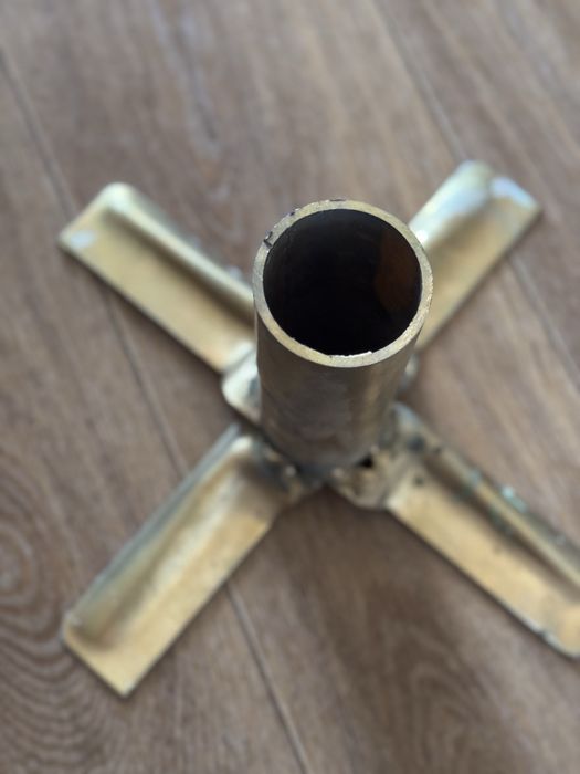 Подставка для елки