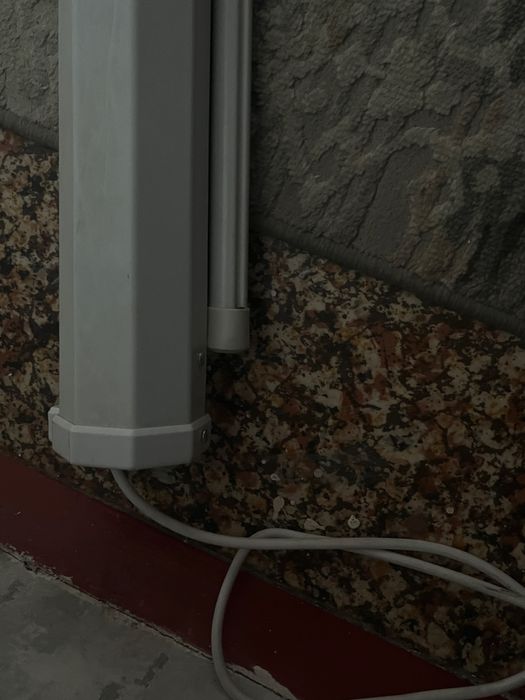 Проектор EB-E500 multimedia projector и LED экран 3метра. 20см