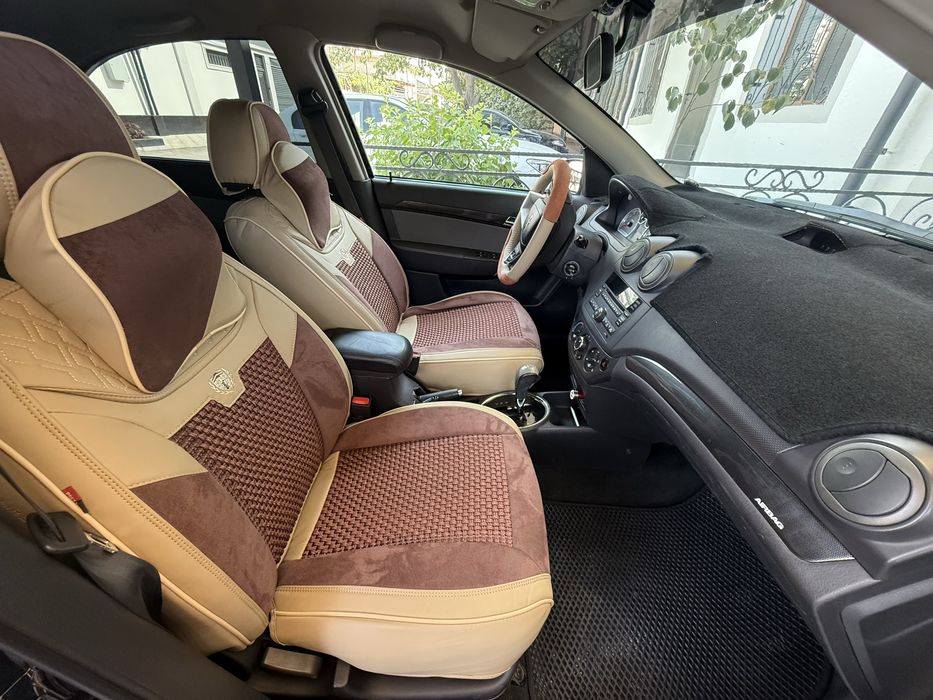 Срочно продаю нексия 3 автомат