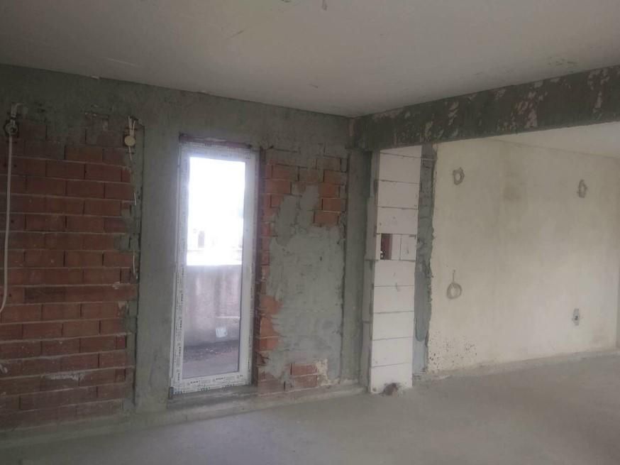 Продава се Тристаен апартамент в Бургас, Център - 124 кв.м за 1026 €/кв.м - Снимка #4