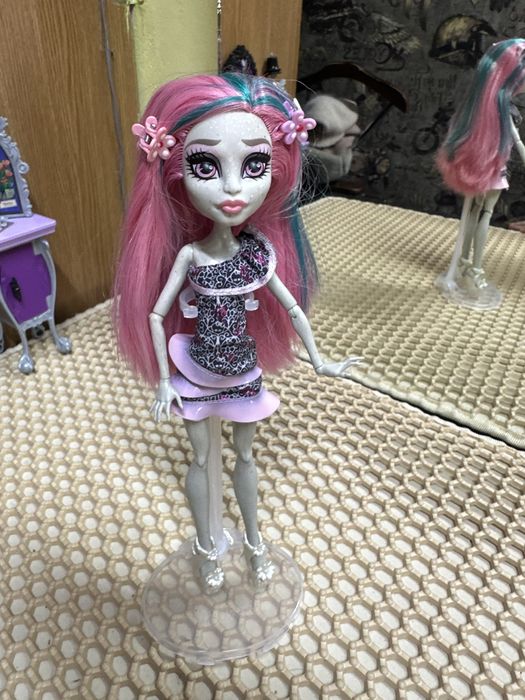 Продам куклу монстр хай!