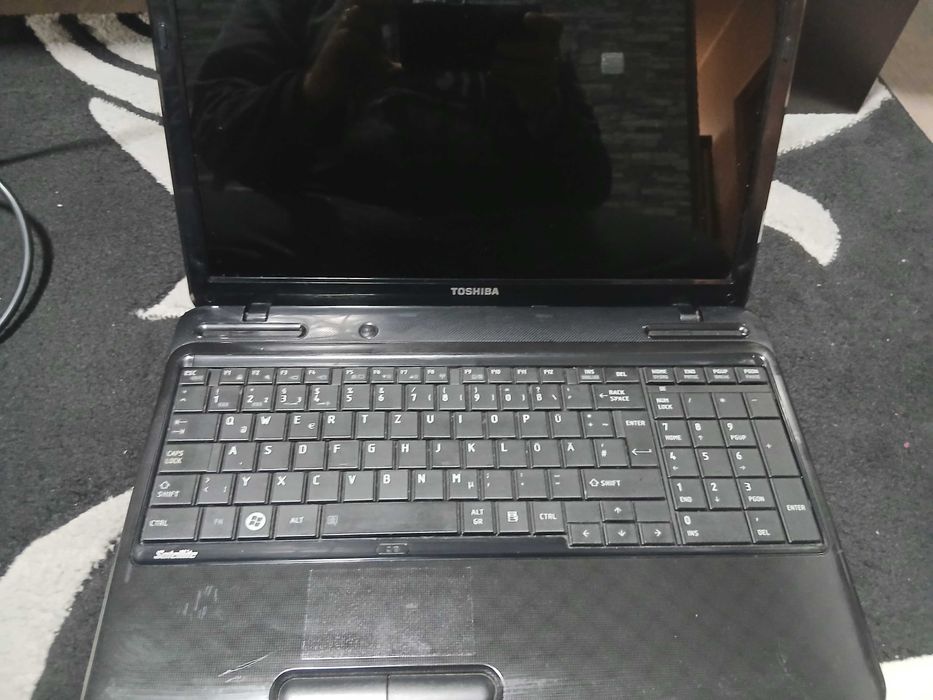 Laptop Toshiba Satellite L750D
