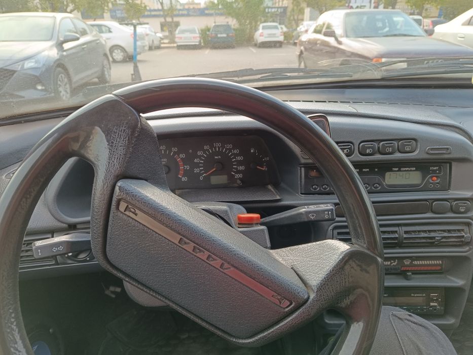 Продам срочно машыну