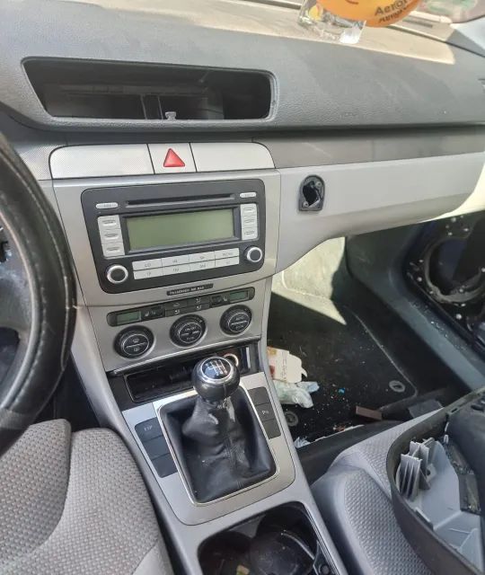 usa portiera stanga dreapta fata spate aripa fuzeta etrier turbina timonerie  compresor clima alternator electromotor electroventilator ventilator VW Passat B6 motor 2.0tdi BMP  dezmembrez