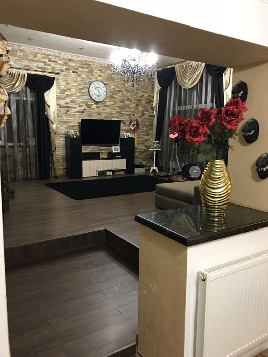 Продава се Къща в Мартен - 300 кв.м за 1067 €/кв.м - Снимка #4