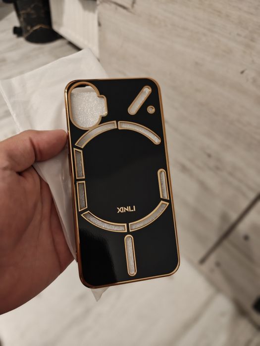 Huse nothing phone 1 noi neutilizate