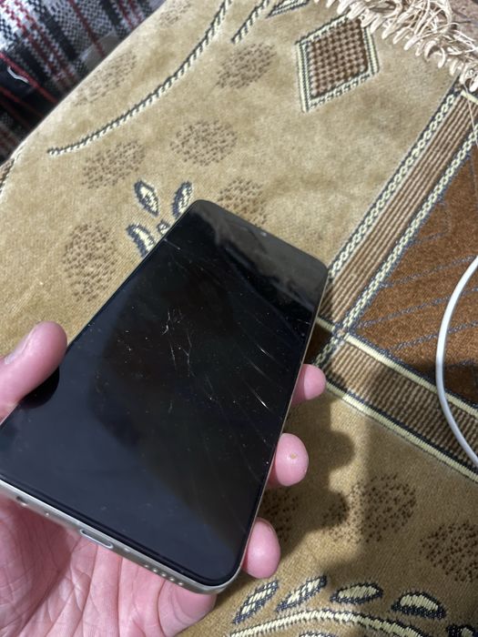 Продам телефон vivo y16 + чехлы