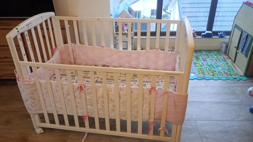 Pachet patut copii din lemn Foppapedretti + saltea spuma Jysk 140x70cm