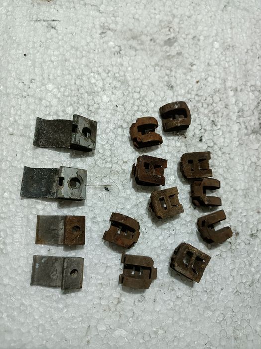 Крепежи за Мерцедес 124