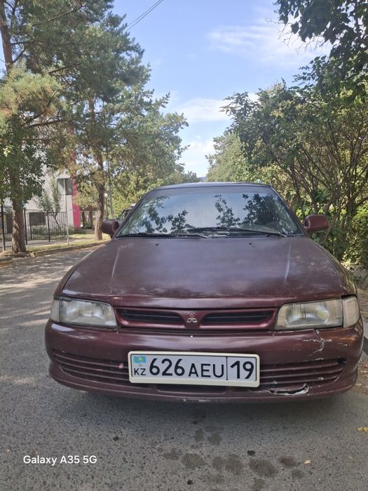 Митсубиси Лансер