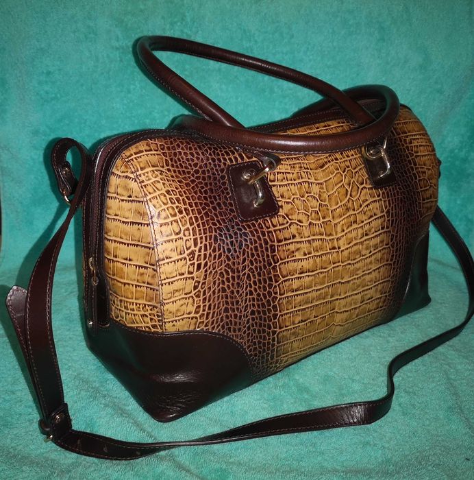 Кожаная, новая, солидная сумка. Натуральная кожа.