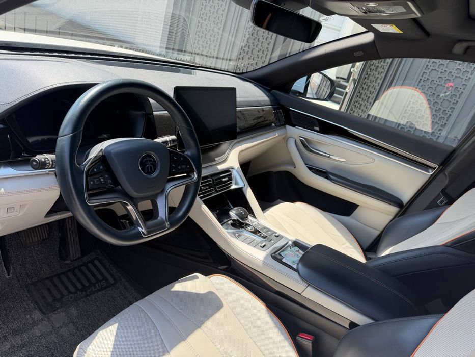BYD song plus Flagship