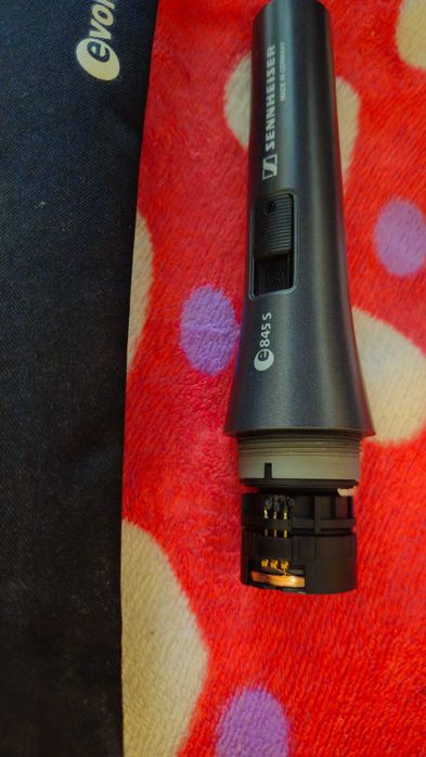 Sennheiser E 845 S,microfon vocal cu fir, buton On/Off,nou,made in Germany.