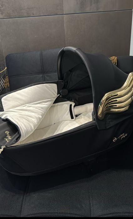 Landou Cybex Jeremy Scott Wings E-Priam 4.0