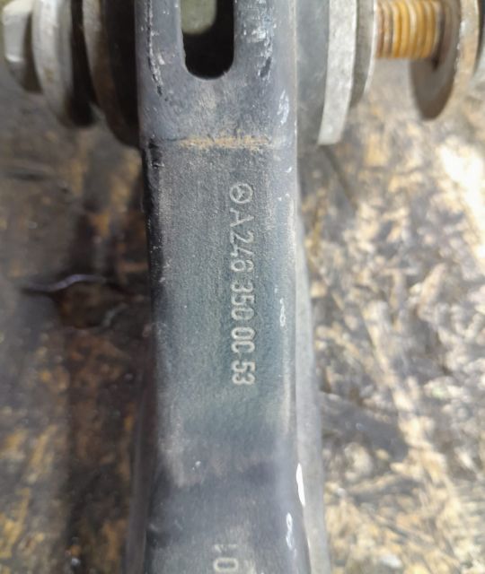 Bascula axa spate stanga a2463500053 Mercedes-Benz CLA-Class C117 seria