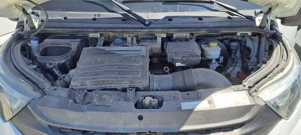 Autoutilitara Iveco Daily 35C16