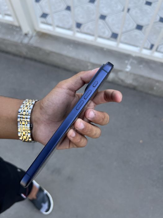 Iphone 17 pro max продам срочно