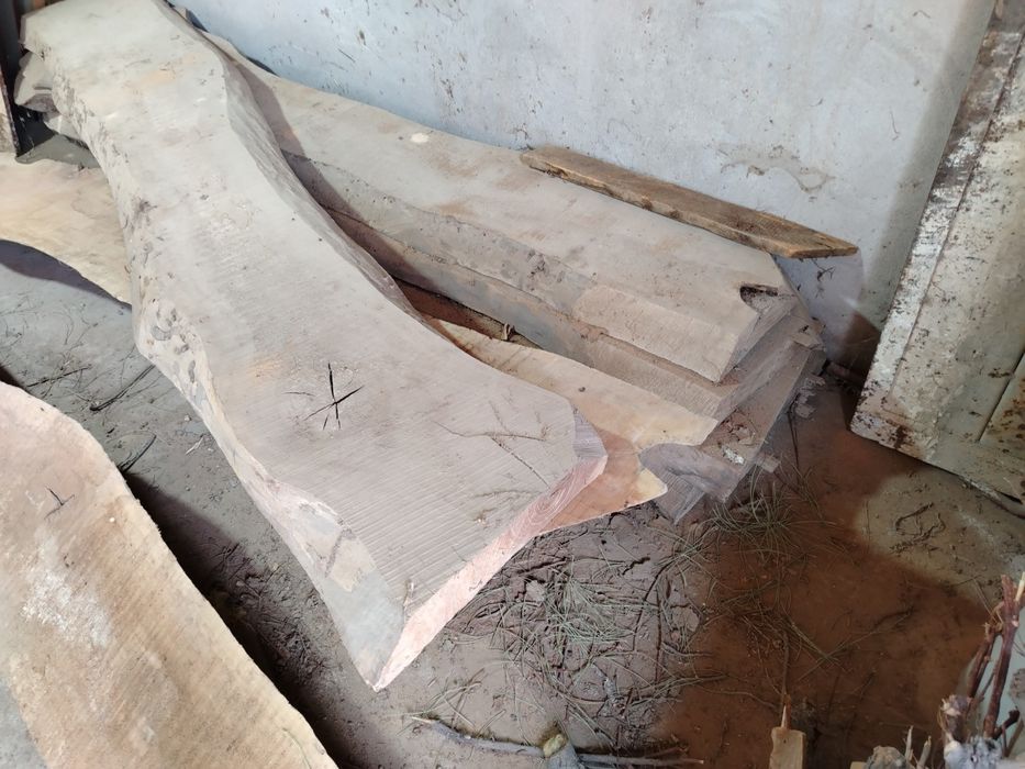 Yong'oq taxtasi sotiladi holati juda yaxshi