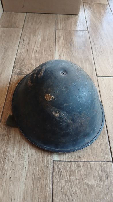 Cască veche militară
