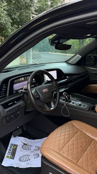 CADILLAC ESCALADE 600   Насия. савдога. берилади