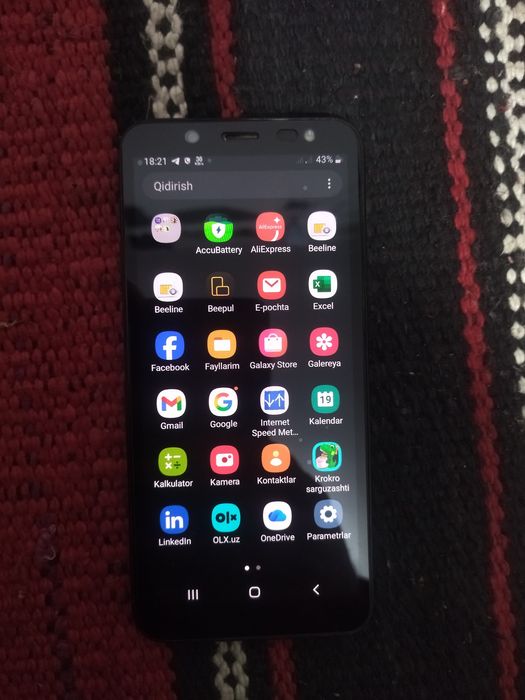 Samsung j6 xolati yaxshi