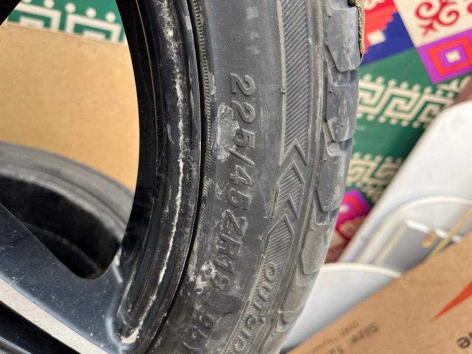 Продам срочно шины летние с диском