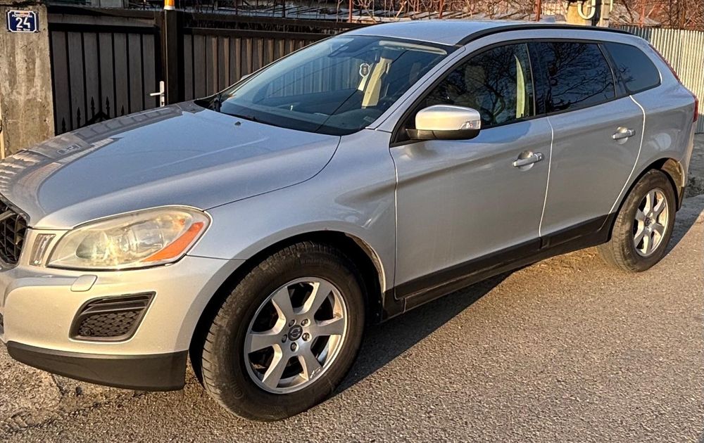 VOLVO XC60 2011 — imagine 2