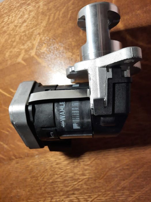 Vând EGR Mercedes-Benz Nou  !