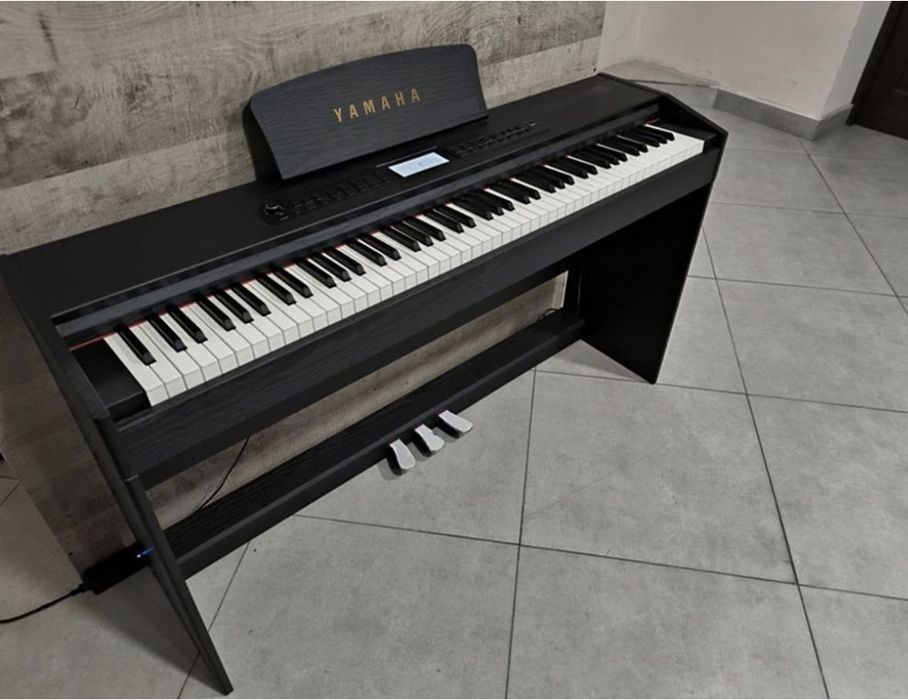 Электронное пианино. Цифровое фортепиано. Pianino Yamaha