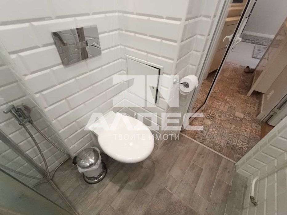 Продава се Двустаен апартамент в София, Оборище - 60 кв.м за 4817 €/кв.м - Снимка #9