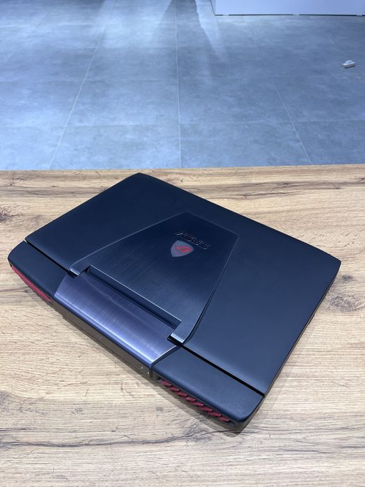 Игровой ноутбук Asus Rog Strix