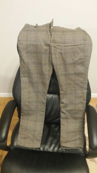 Vand pantaloni bershka