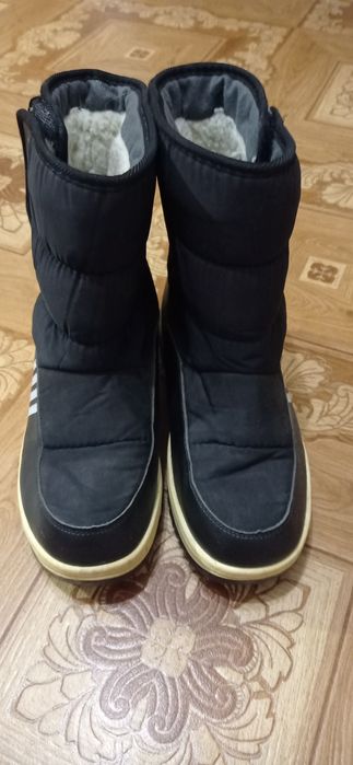 Продам зимние сапожки