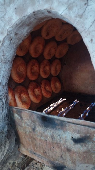 Қибрайда Нонвойхона, Сомсахона, Шашликхона сотилади