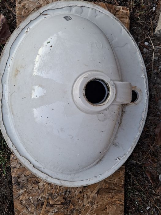 Продавам мивки 2 броя