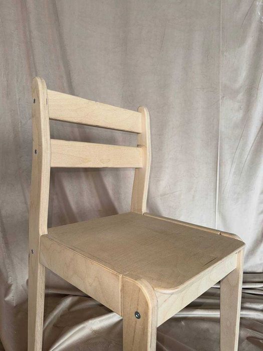 Детский деревянный стульчик