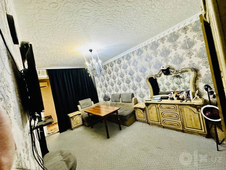 Продаётся Чиланзар 20 кв 1*2/4/4
