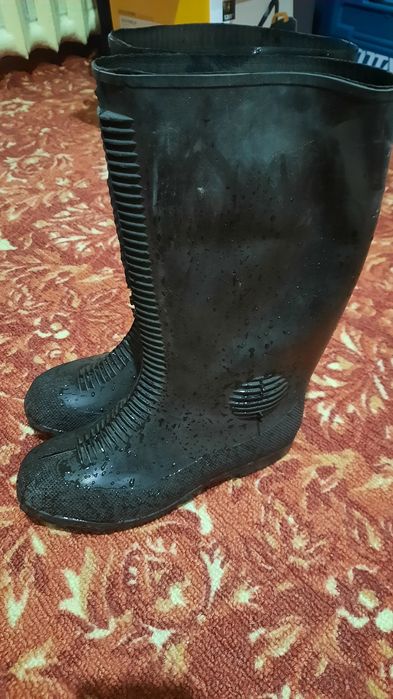 Резиновые сапоги советские