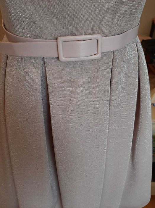 Официална рокля с коланче